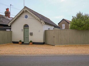 2 bedroom semi-detached house for sale Saxmundham, IP17 1UQ