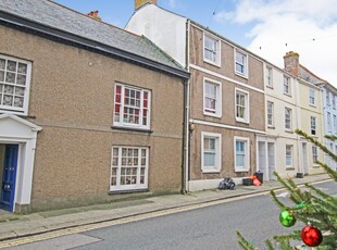 3 Bed Flat, Broad Street, TR10