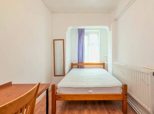 3 Bedroom Flat For Sale