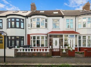 4 bedroom house for sale London, E10 7NW