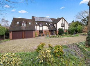 6 Bedroom Detached House For Sale In Hallow Road