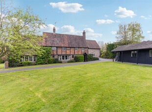Detached House for sale with 5 bedrooms, Hudnall Common, Little Gaddesden | Fine & Country