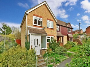 Semi-detached House to rent - Brompton Hill, Chatham, ME4