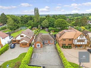 Stapleford Abbotts, Oak Hill Road, Romford, 3 Bedroom Bungalow