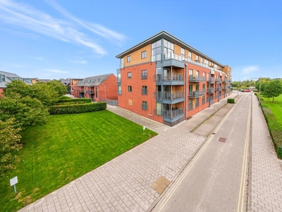 2 bedroom apartment for sale in Aston Court, Basin Road, Worcester, WR5