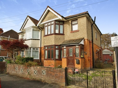 3 bedroom semi-detached house for sale in Sherborne Road, Highfield, Southampton, SO17