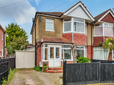4 bedroom semi-detached house for sale in Kitchener Road, Portswood, Southampton, Hampshire, SO17