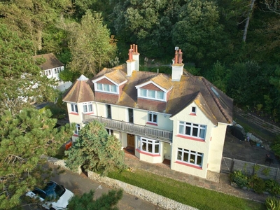 5 bedroom detached house for sale in Radnor Cliff Crescent, Folkestone, CT20