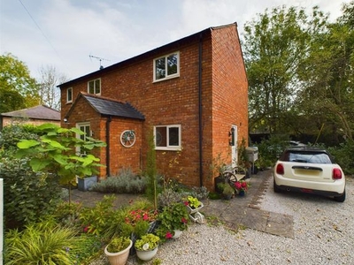 Cottage for sale in Kiln Lane, Cross Lanes, Wrexham LL13