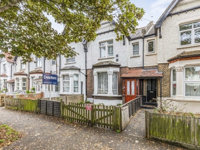 Maswell Park Crescent Hounslow, TW3