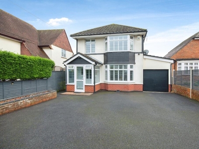 4 bedroom detached house for sale in Pinewood Avenue, Bournemouth, BH10