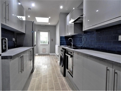 5 bedroom terraced house for rent in Newly refurbished Ensuite rooms, CV4