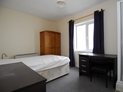 Flat to rent in Gilwell Street, Flat 3, Plymouth PL4