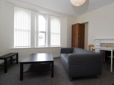 Flat to rent in 20 Woodland Terrace, Flat 5, Plymouth PL4