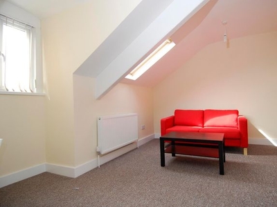 Flat to rent in Woodland Terrace, Flat 6, Plymouth PL4