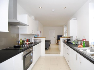 Flat to rent in North Road East, Flat 1, Plymouth PL4