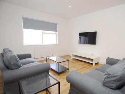 Flat to rent in Old Town Street, Plymouth PL1