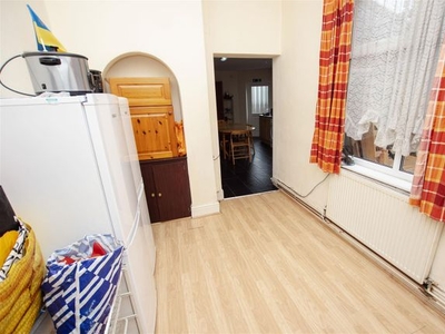 Flat to rent in Pershore Road, Selly Park, Birmingham B29