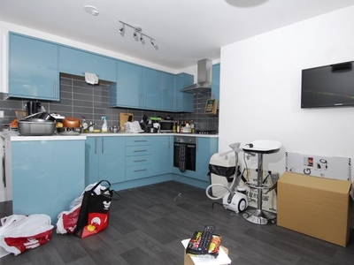 Flat to rent in Quaker Lane, Flat 6, Plymouth PL3