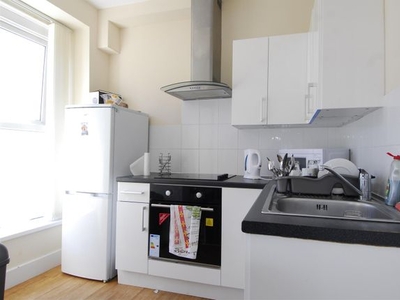 Property to rent in Seaton Avenue, Mutley, Plymouth PL4