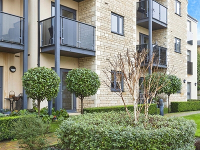 1 Bedroom Retirement Apartment For Sale in Stamford,