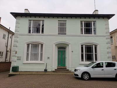 1 Bedroom Detached House For Rent In Leamington Spa, Warwickshire