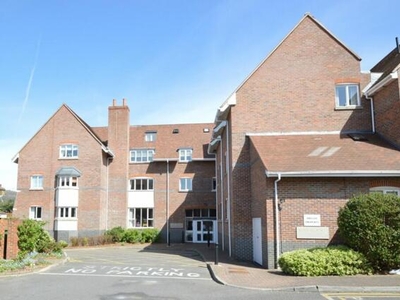 1 Bedroom Retirement Property For Sale In Walton-on-thames
