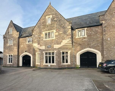 2 Bedroom Apartment For Sale In Abergavenny