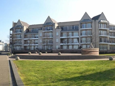 2 Bedroom Apartment For Sale In Greenhithe, Kent