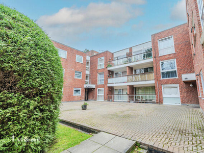 2 Bedroom Apartment For Sale In Wellington Road, Bournemouth