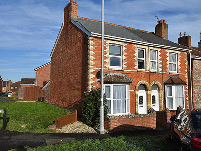 2 Bedroom End Of Terrace House For Sale In Exeter
