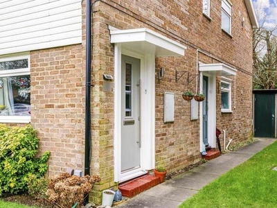 2 Bedroom Flat For Sale In Thames Ditton
