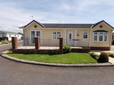 2 Bedroom Park Home For Sale In Eastbourne, East Sussex