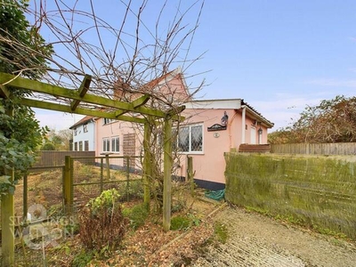 2 Bedroom Semi-detached House For Sale In Roydon