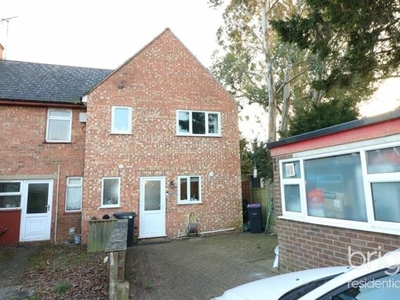 3 Bedroom End Of Terrace House For Sale In Deeping St James, Market Deeping