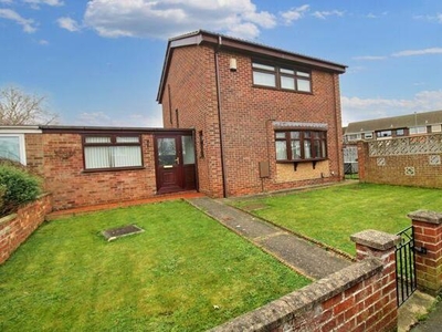 3 Bedroom Link Detached House For Sale In Bradwell