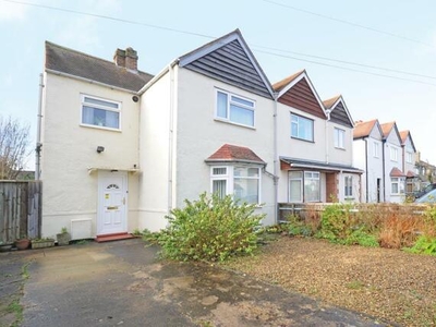 3 Bedroom Semi-detached House For Rent In Oxford