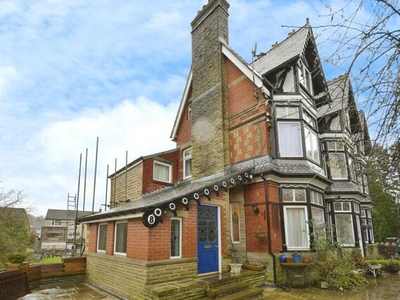 3 Bedroom Semi-detached House For Sale In Buxton