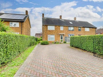 3 Bedroom Town House For Sale In Bestwood Park, Nottinghamshire