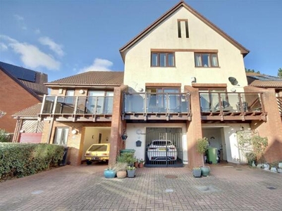 3 Bedroom Town House For Sale In Port Solent