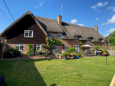4 Bedroom Cottage For Sale In Andover