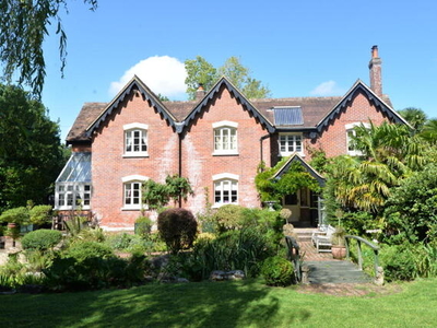 4 Bedroom Detached House For Sale In New Forest, Hampshire