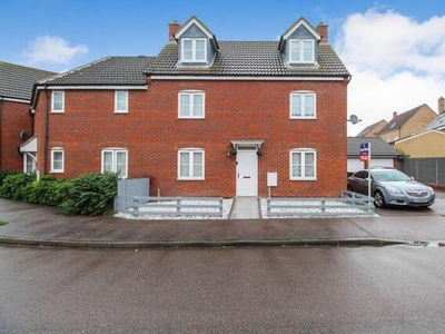 4 Bedroom End Of Terrace House For Sale In Bedford