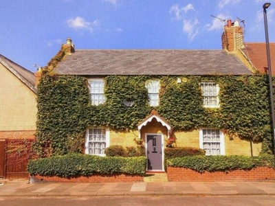 4 Bedroom End Of Terrace House For Sale In Preston Village