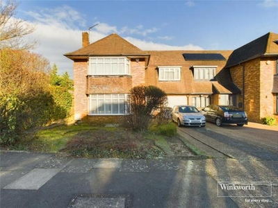 4 Bedroom Semi-detached House For Sale In Wembley