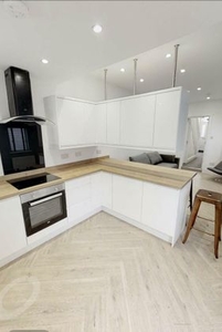 5 bedroom detached house to rent Kingston Upon Hull, HU5 1NG