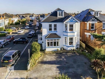 7 Bedroom Detached House For Sale In Southbourne
