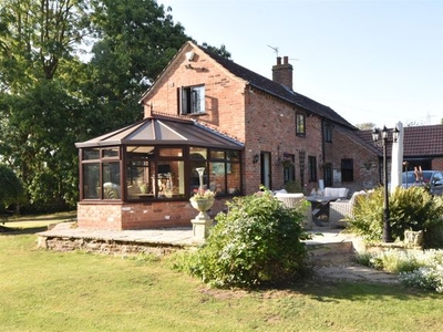 Cottage for sale in West Lane, Girton, Newark NG23