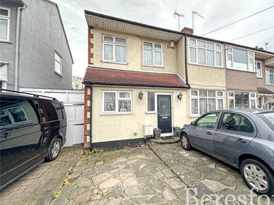 End terrace house for sale in Macdonald Avenue, Hornchurch RM11