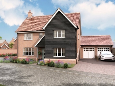 Norwich Road, Yaxham, Dereham - 4 bedroom detached house